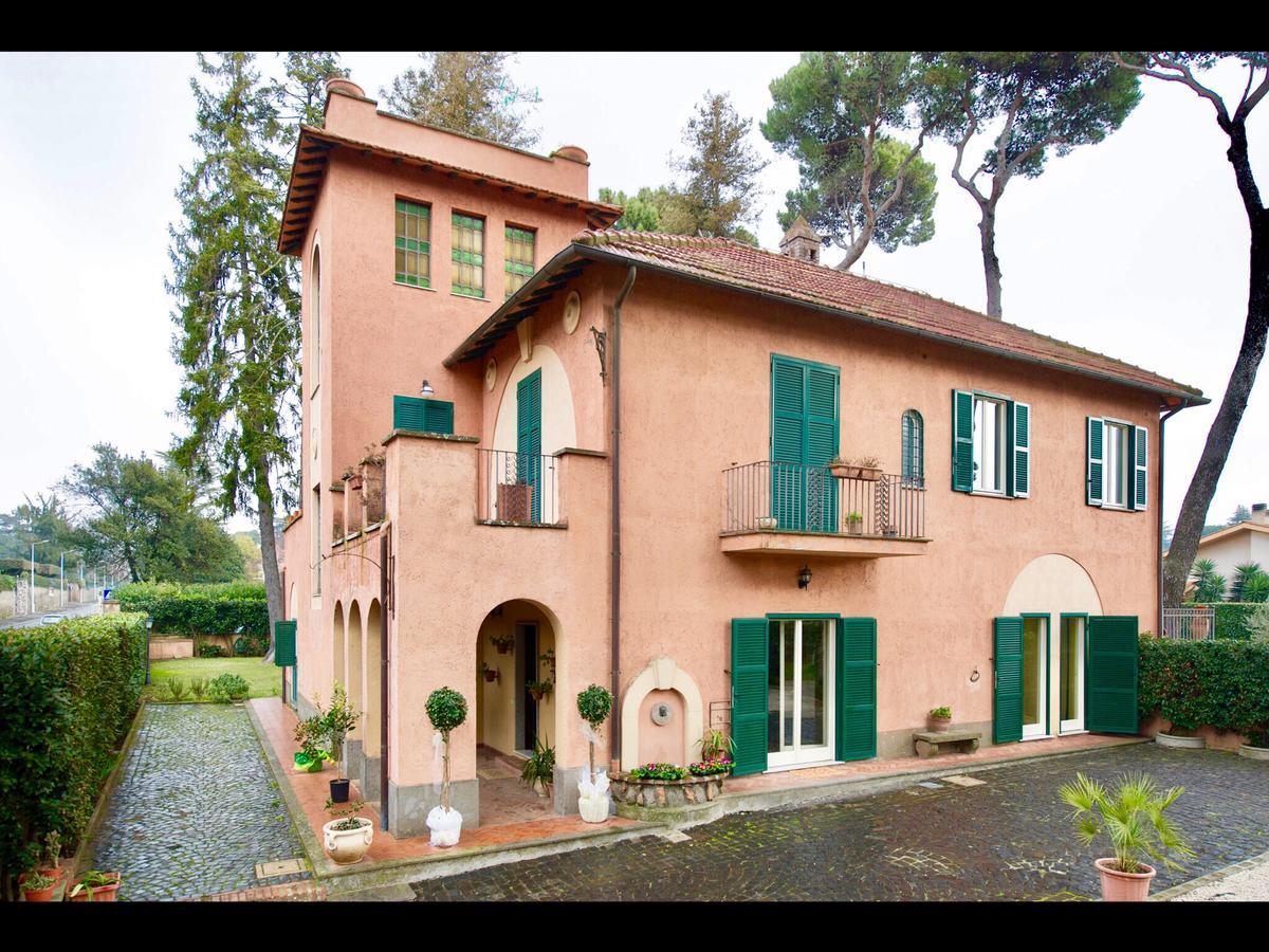 Borgo Dei Castelli Hotel โกรตาเฟราตา ภายนอก รูปภาพ